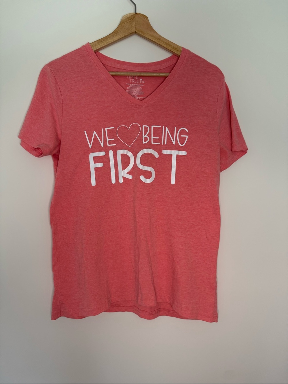 Time and Tru Coral Fire Heather V‑Neck Tee - Picture 1 of 3